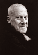   (NORMAN FOSTER)